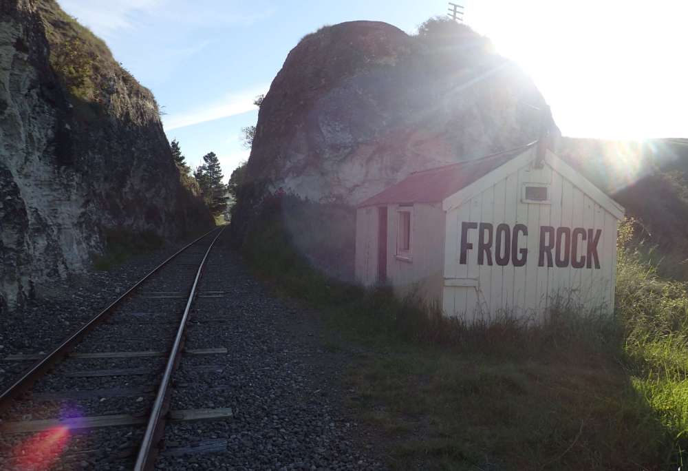 PB150730+Frog+Rock+Station.JPG